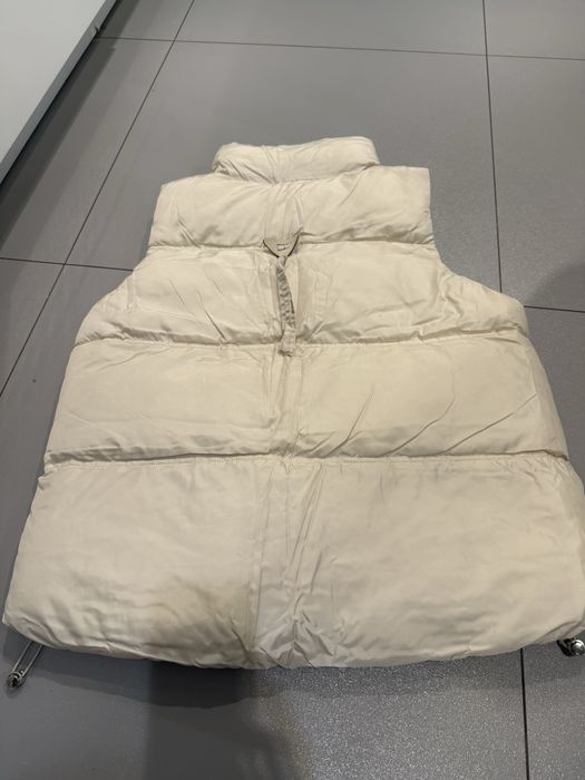 Bezrękawnik Megi kremowy roz uniwersalny