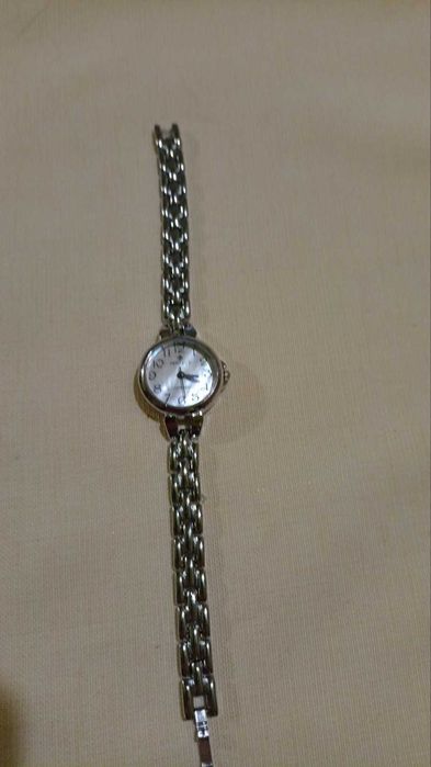 Zegarek damski Perfect srebrny