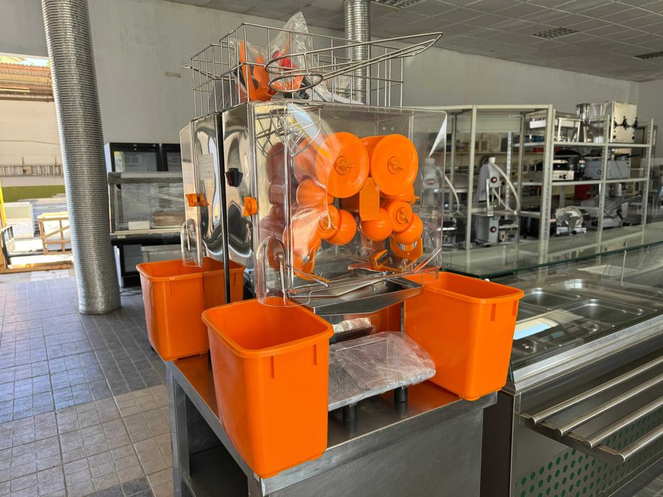 ACM1623 - Máquina de Sumos de Citrinos - NOVA