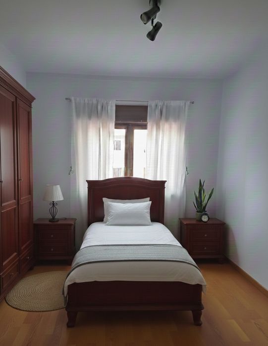 Alugo quarto para 1 pessoa