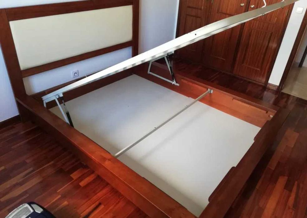 Cama/sommier de casal 290€