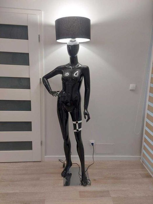 Lampa stojąca kobieta ART rzeźba manekin loft PIĘKNA!