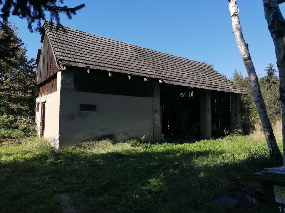 Dom, stodoła Chrząstowice gm. Brzeźnica 25 ar