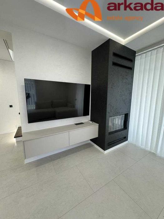 Продам готовий будинок з ремонтом в Крихівцях. До центру 7 хвилин.