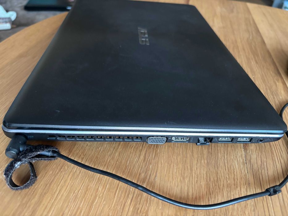 Laptop ASUS R510L X550LD