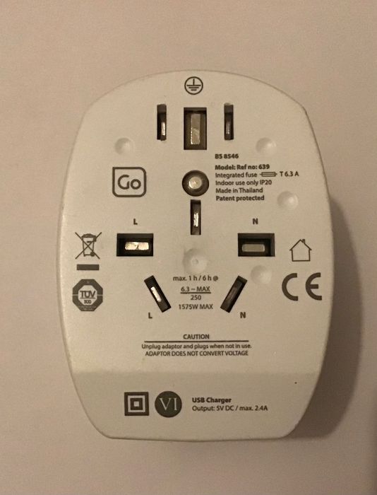 Adaptador universal Europa +Mundo+Usb