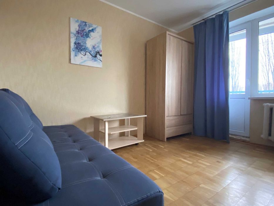 Актуально. Пр-т Голосіївський 7 , 4 хвилини пішки метро "Деміївська"