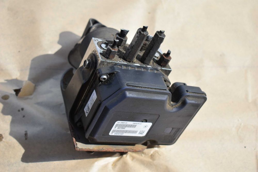 Pompa sterownik ABS JEEP Grand Cherokee 2014R. P68227200AD