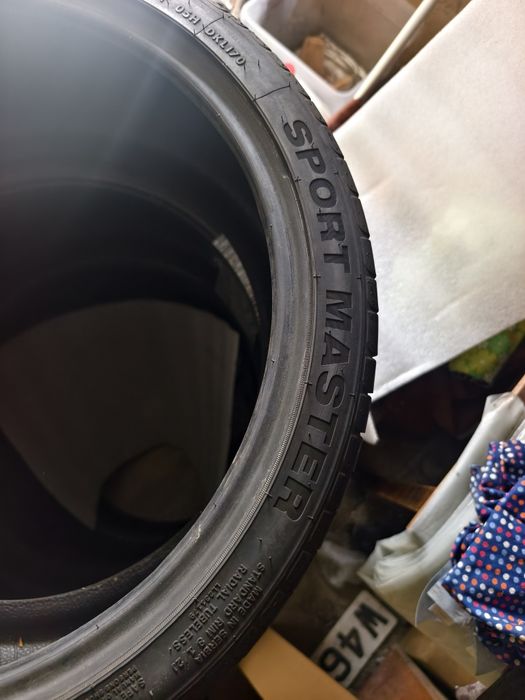 Opony  245/35/20 demo, nowe