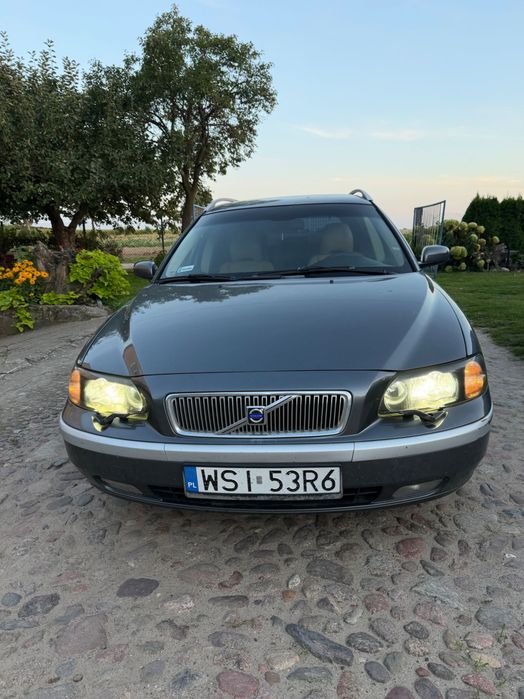 Samochód osobowy Volvo v70