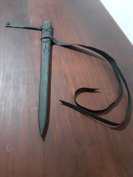 Bainha para espada nova
