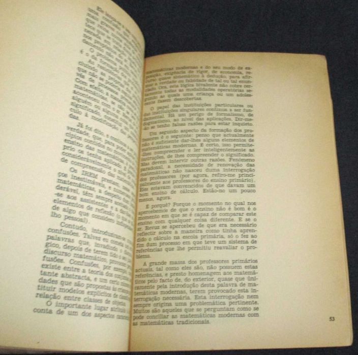 Livro Matemática Moderna Abertura para um dossier