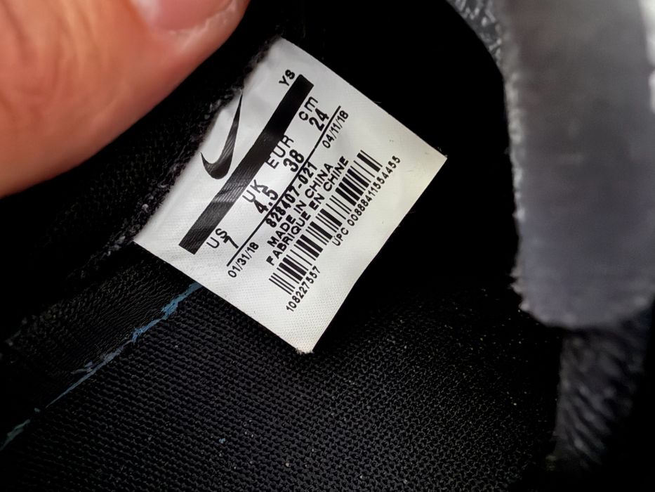 Кросівки Nike 37-38 розмір