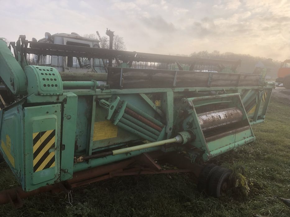 Комбайн ДОН -1500+жатка зернова та жатка кукурудзяна