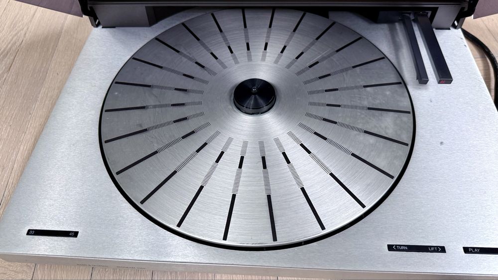 Gramofon Bang & Olufsen Beogram 5500