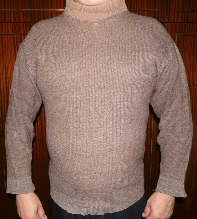 Свитер на РККА ( №1) верблюжья шерсть Подольской трик-й ф-ки.