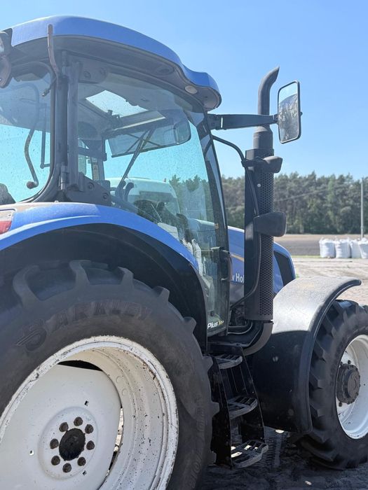 New Holland TS100a