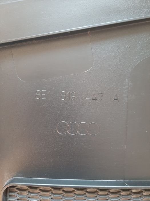 Osłona filtra podszybie Audi a4 b7