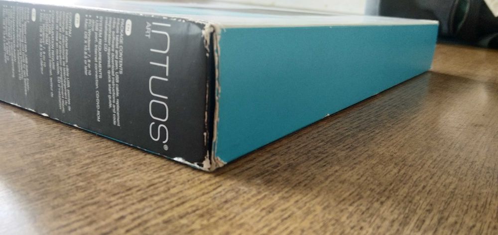 Wacom Intuos M - Drawing Tablet64585688652930123