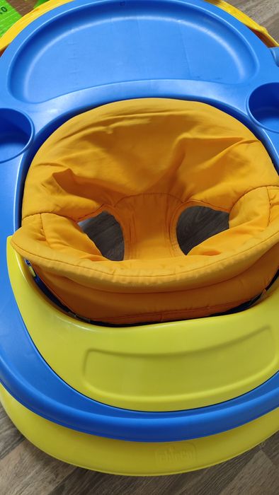 Ходунки дитячі  chicco