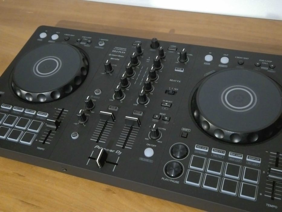 Kontroler DJ Pioneer DJ DDJ FLX4