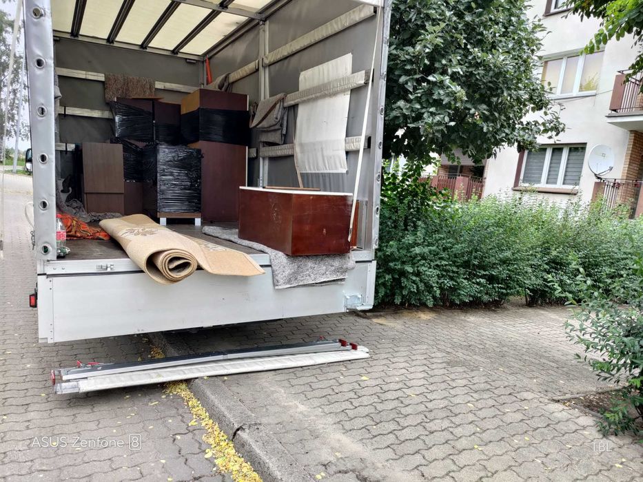 TRANSPORT BUS przeprowadzki Bagażowe LESZNO bus z windą Polska Europa