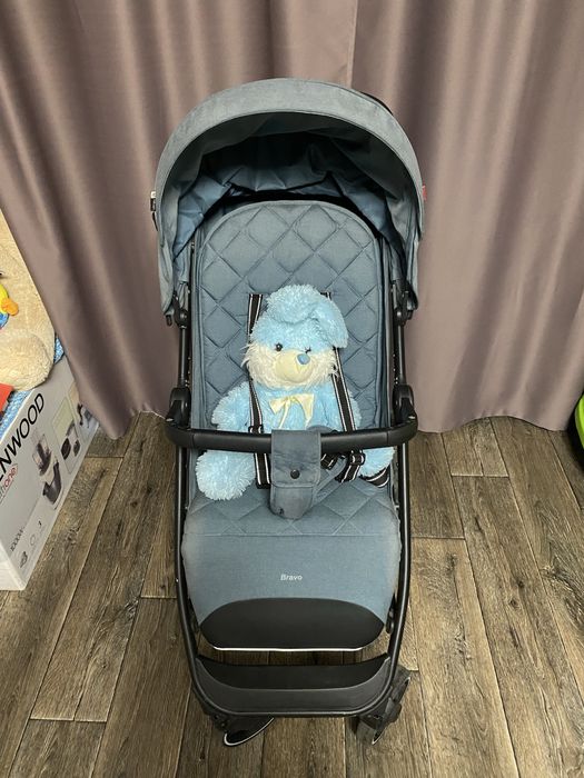 Дитяча коляска carello bravo