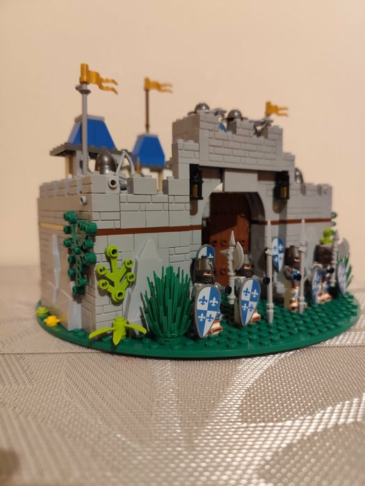 Zestaw zamek + 12 minifigurek kompatybilne z Lego Castle