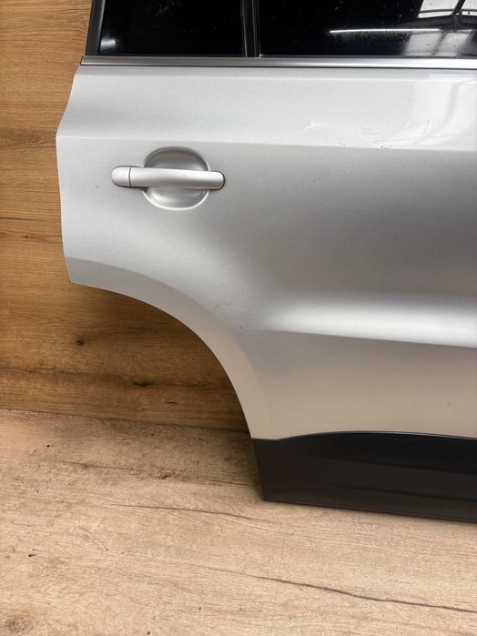 drzwi tylne prawe volkswagen tiguan kolor la7w