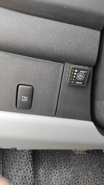 Toyota boon. Daihatsy sirion