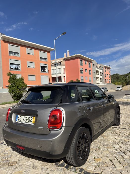 Mini Cooper One  1,5 gasolina