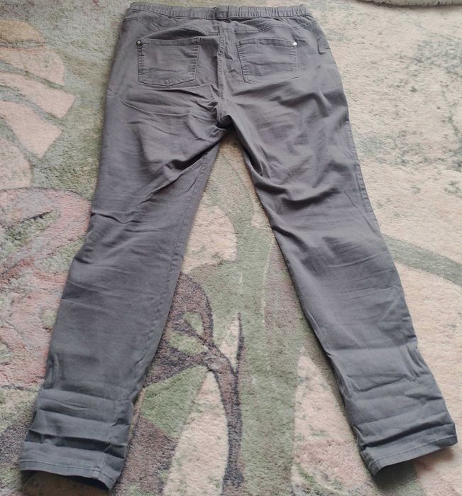 Jeansowe spodnie damskie