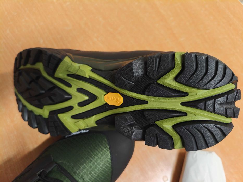 Sprzedam buty Ecco, Merrell, Revolution Race,Vibram,rozmiar 46-47,Nowe