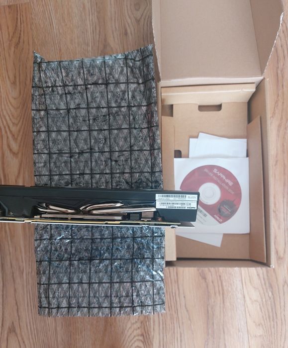 Відеокарта Radeon rx 580 8gb. Sapphire Puls