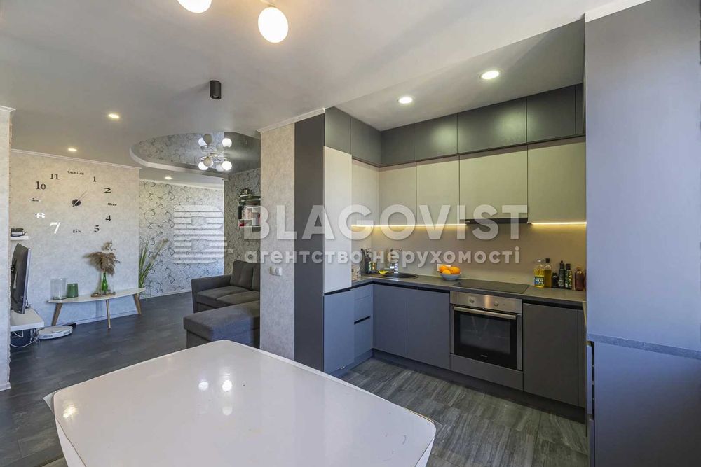 Продам 2к квартира ЖК Victory V Берестейський проспект 5в Центр КПІ