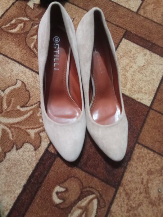 Продам туфлі нові одягалися один раз стін відміний