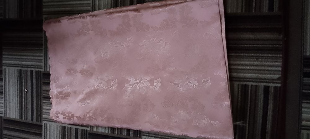 Продам штори нові ширина 1м,довжина 6м