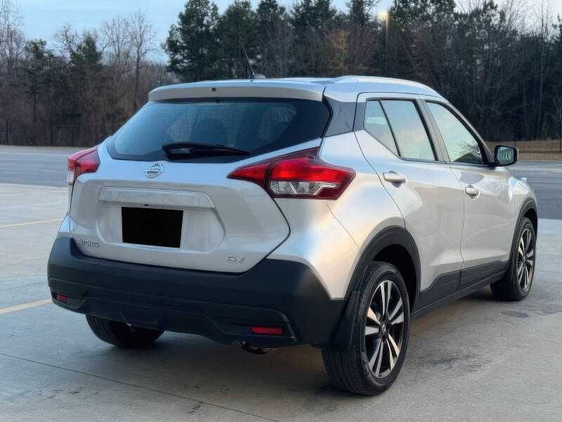2019 Nissan Kicks SV