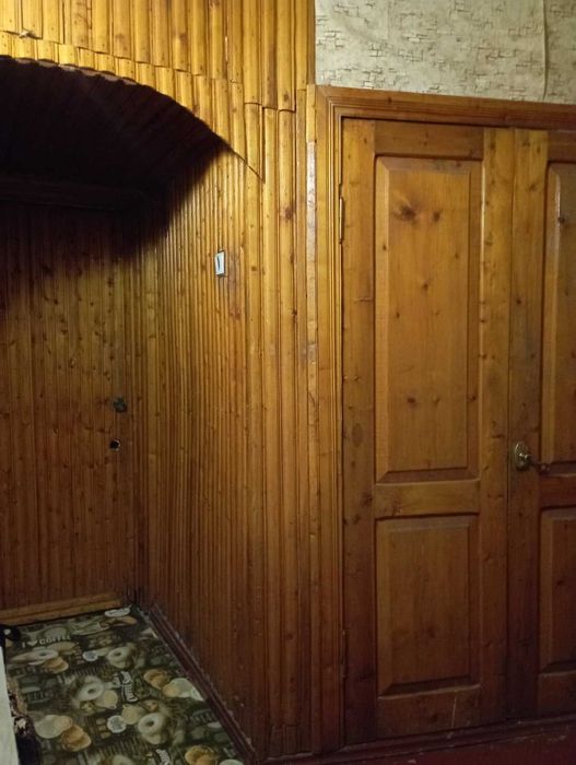 Продається 2-кімнатна кв-ра, 5-й повирх, 5-ти эт. буд, вул.Коротченко.