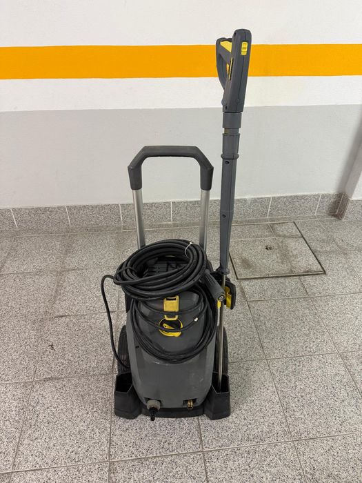 Máquina de pressão Karcher