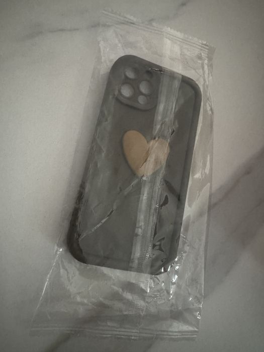 etui iphone 12 pro