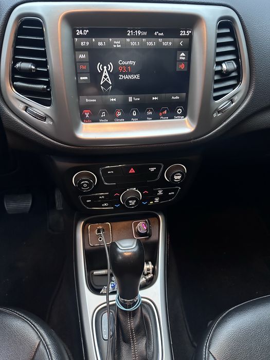 Продам Jeep Compass 2017