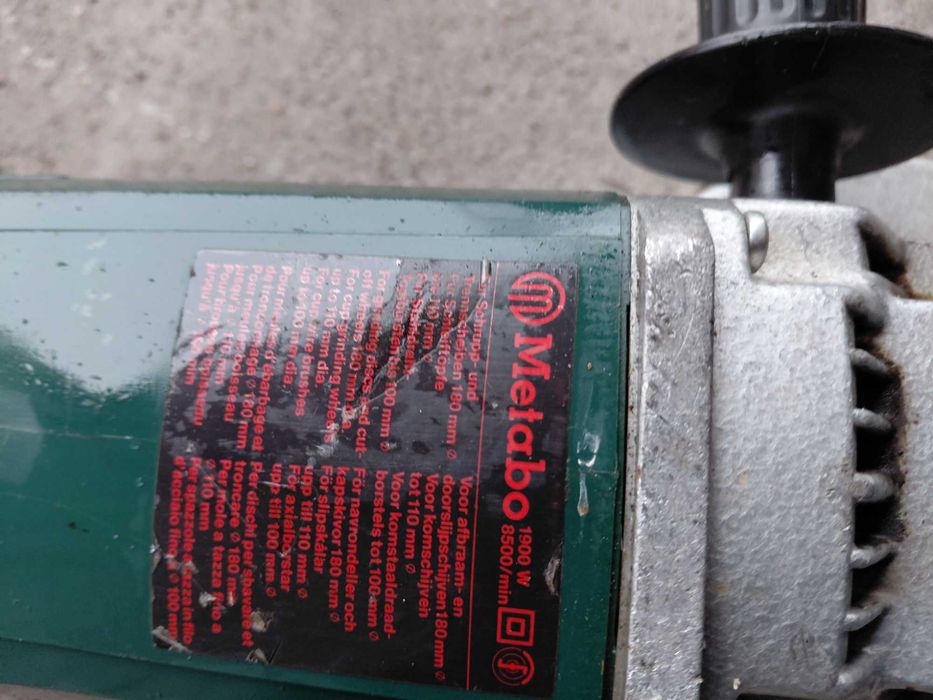 duża szlifierka kątowa   / 334