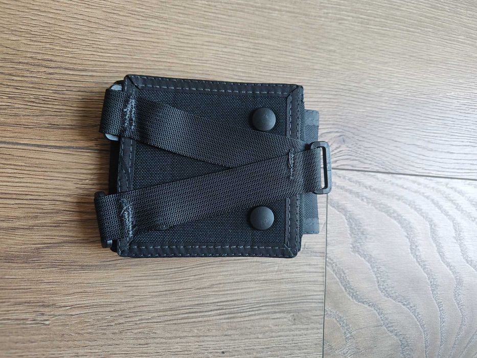 Uncle Mike's Universal Double Pistol Mag Case w/Hook & Loop
