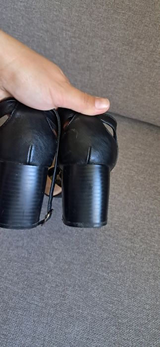 Босоніжки беж розмір 39