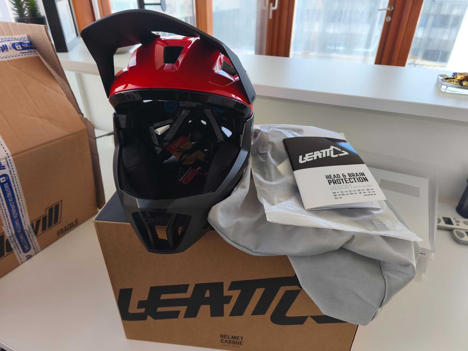 Capacete MTB Integral Infantil Enduro 2.0 Queixeira Removível Verm. XS