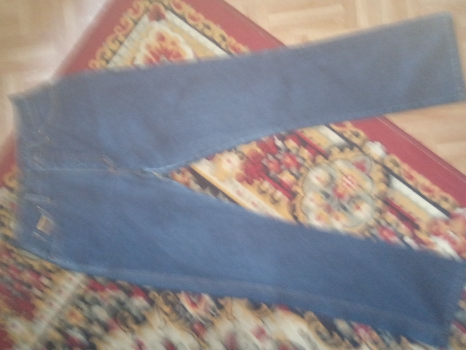 Spodnie  Wrangler obwód pasa 80 cm.