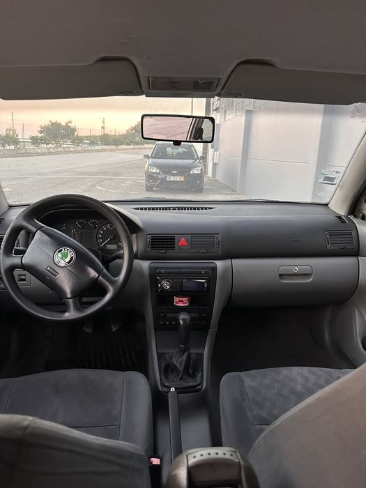 Skoda Octávia 110cv