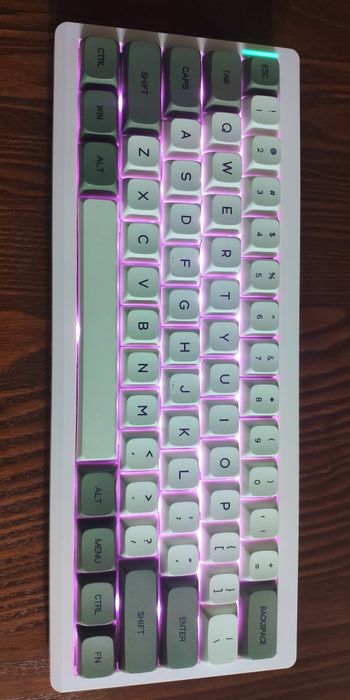 Кастомна GMK61. Бездротова ігрова механічна RGB хотсвапна клавіатура