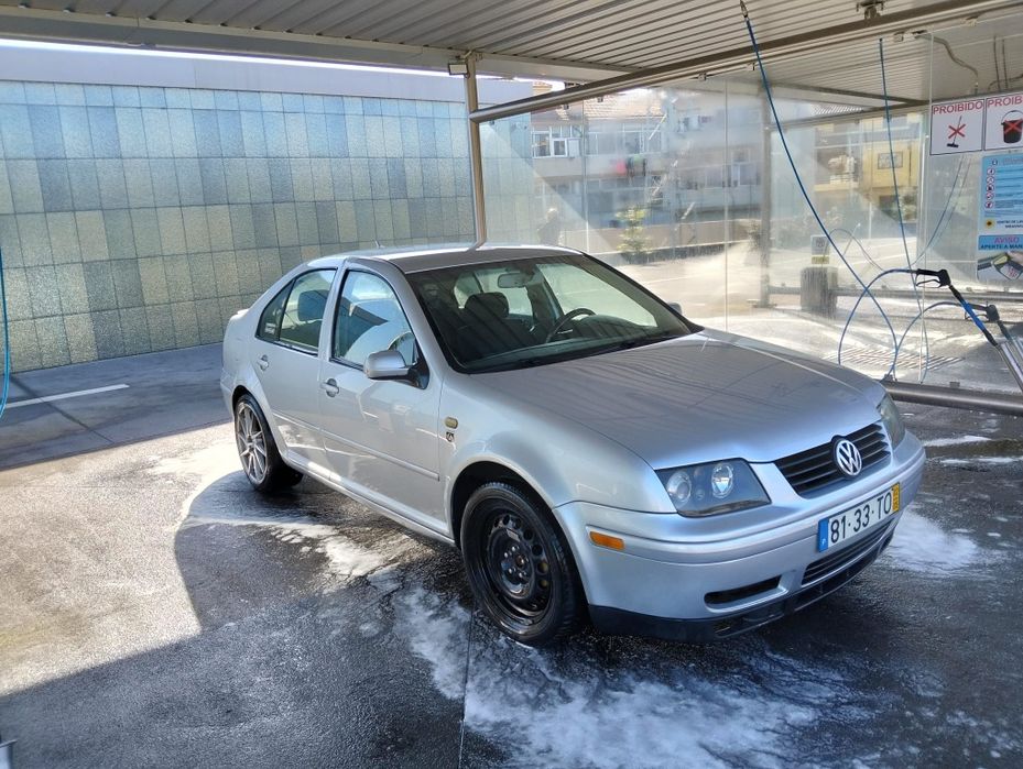 Particular  vendo varato